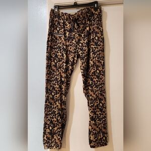 Women's Cheetah Print Lightweight Jogger, Size L